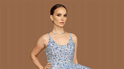 Natalie Portman Net Worth: Career & Lifestyle