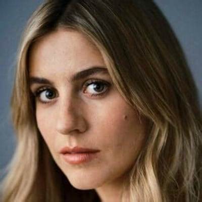 Nathalie Morris - Age, Family, Bio