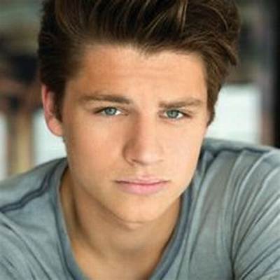 Nathan Varnson Bio (Wiki)