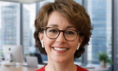 Nazenin Ansari: Farhad Moshiri Wife and Family Facts