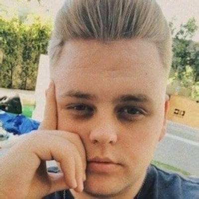 Nick Crompton - Age, Family, Bio