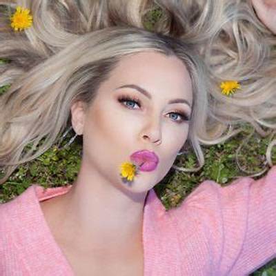 Nicole Arbour Bio (Wiki)