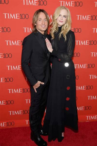 Nicole Kidman in Proenza Schouler at the Cmts: Sheer Tragedy or Just Bizarre?