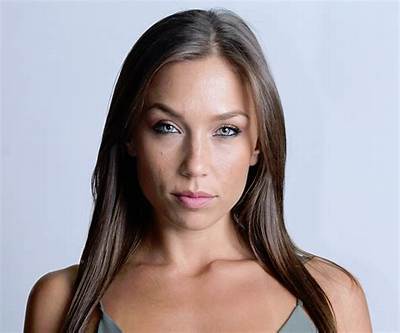 Nicole Mejia - Age, Family, Bio