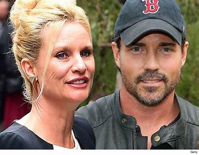 Nicollette Sheridan Dating, Boyfriend, Married, Husband, Divorce & Net Worth