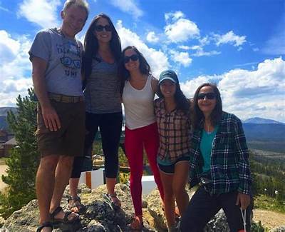 Nikki Delventhal - Age, Family, Bio
