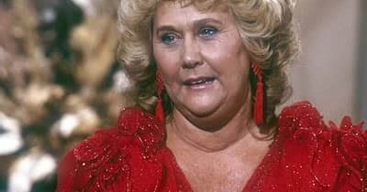 Noelene Edwards Bio (Wiki)