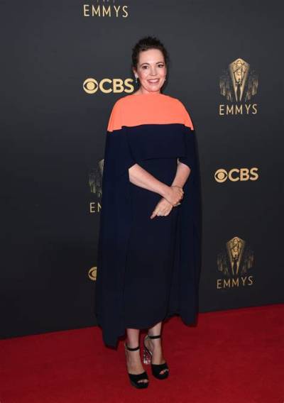 Olivia Colman Net Worth - Wiki, Age, Weight and Height, Relationships, Family, and More