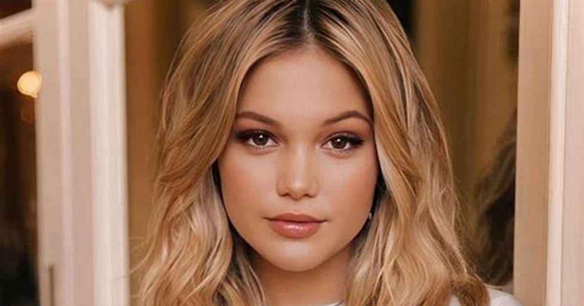 Olivia Holt - Age, Family, Bio