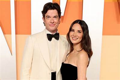 Olivia Munn’s New Boyfriend Is Packers Qb Aaron Rodgers: Weird or Cute?