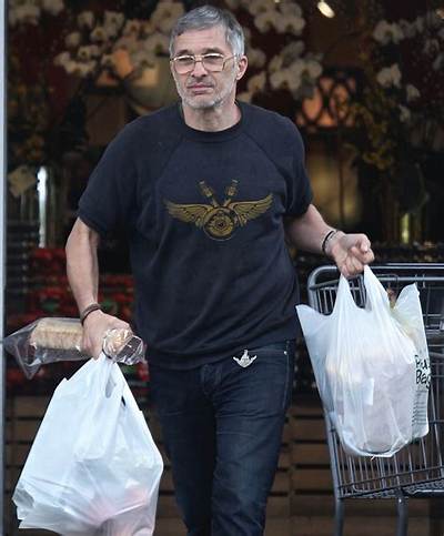 Olivier Martinez Currently Looks Like a Baguette-Carrying Christoph Waltz? ?
