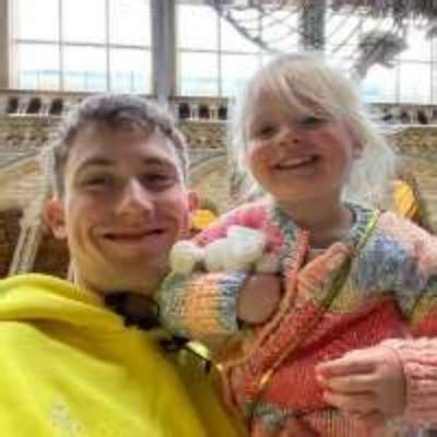 Ollie Kendal - Age, Family, Bio