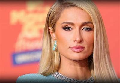 Paris Hilton Gets Kicked off a Yacht in Cannes for Bathroom Sex