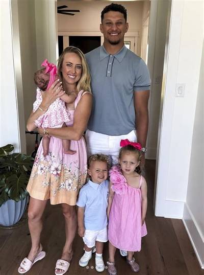 Pat Mahomes - Age, Family, Bio