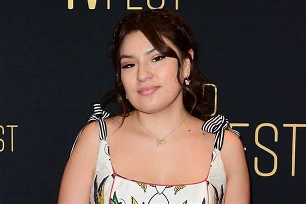 Paulina Alexis - Age, Family, Bio