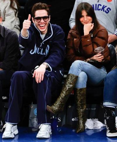 Pete Davidson & Emily Ratajkowski Looked Pretty Official at the Knicks Game