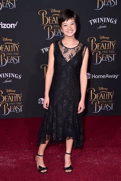Peyton Elizabeth Lee Net Worth - Wiki, Age, Weight and Height, Relationships, Family, and More