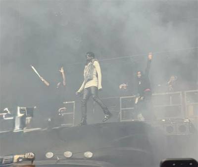 Playboi Carti Stumbles off the Stage at a Wireless Live Performance Due to Excessive Rage.