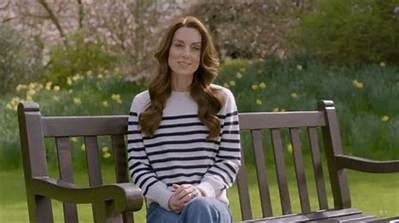 Princess Kate’s ‘Close Friends & Confidants Were Unaware’ of Her Diagnosis