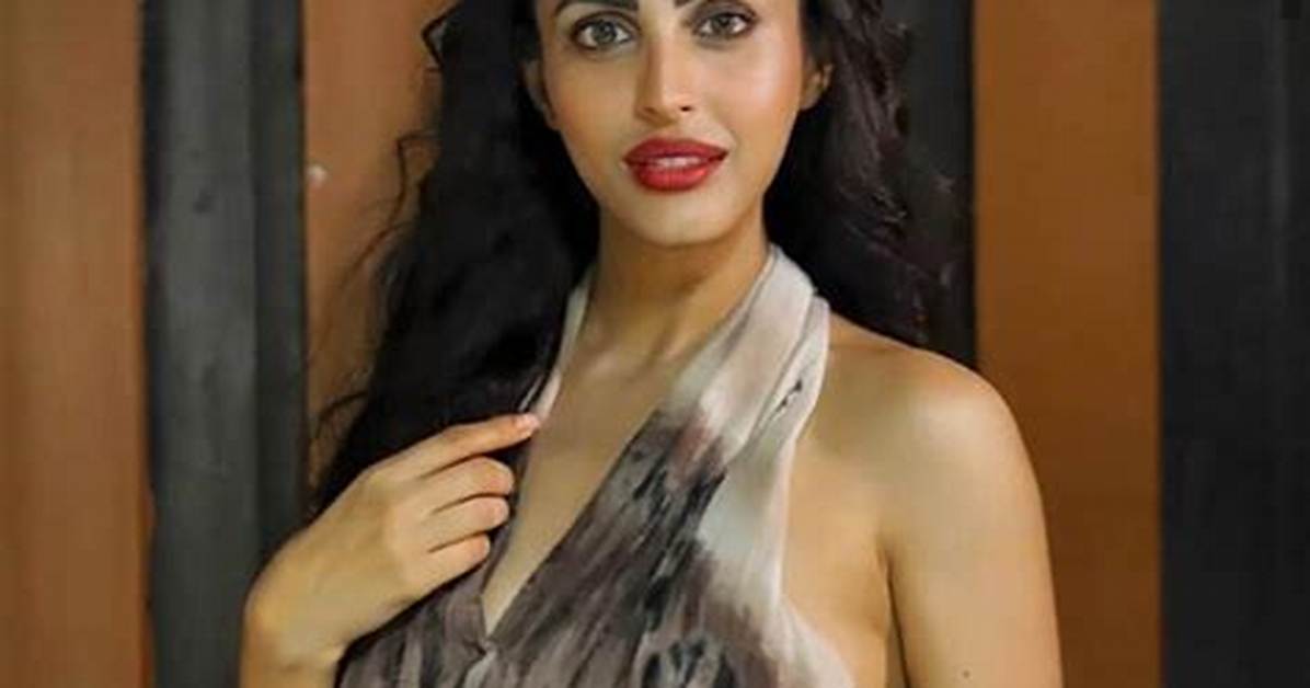 Priya Banerjee Height, Weight, Net Worth, Age, Birthday, Wikipedia, Who, Instagram, Biography