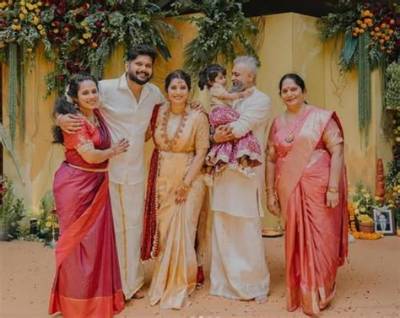 Priyanka Deshpande - Age, Family, Bio