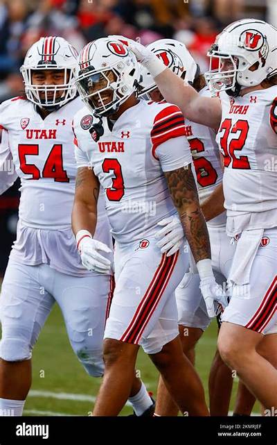 Quarterback Ja’quinden Jackson Joined the Utah Utes Football in 2020 – Top 10 Facts About the Footballer