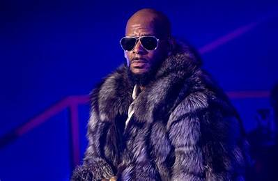 R Kelly Net Worth: Career, Earnings & Lifestyle