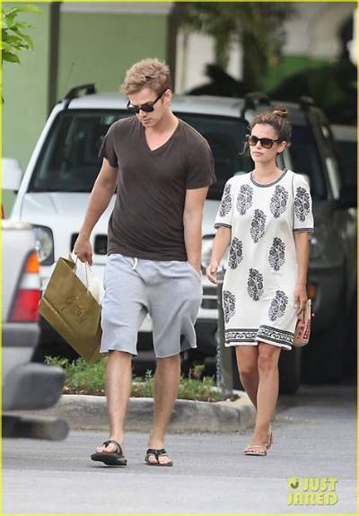 Rachel Bilson in Barbados with Hayden Christensen: Are They Engaged?
