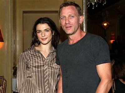 Rachel Weisz on Daniel Craig: “I Love Being Married to Daniel, It’s Very Grounding”