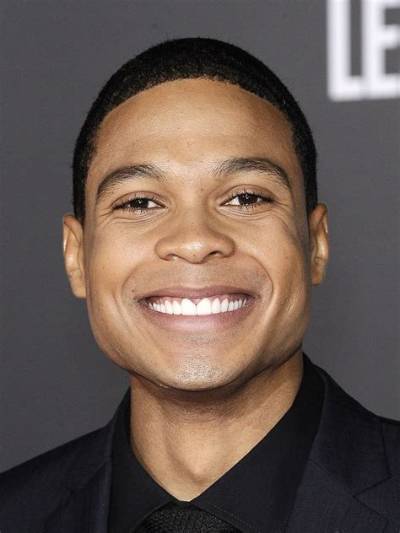 Ray Fisher Bio (Wiki)