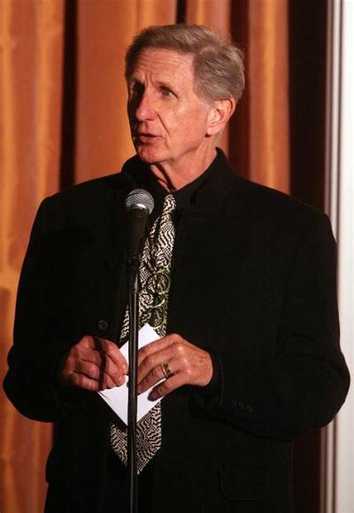 Rene Auberjonois Net Worth - Wiki, Age, Weight and Height, Relationships, Family, and More