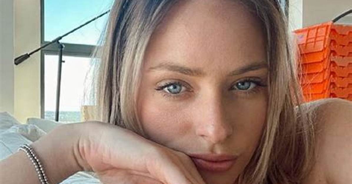 Renee Amberg - Age, Family, Bio