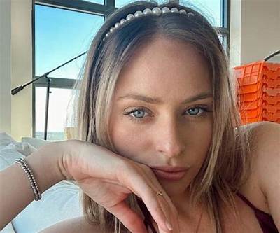 Renee Amberg - Age, Family, Bio