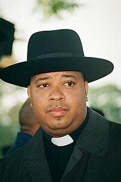 Rev Run Net Worth - Wiki, Age, Weight and Height, Relationships, Family, and More