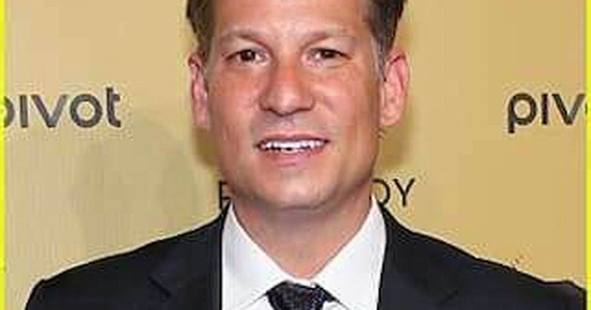 Richard Engel (Nbc News) Salary, Son, Wife. What Is He Doing?