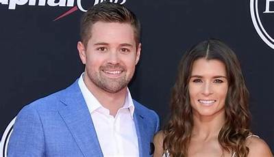 Ricky Stenhouse, Jr. Net Worth - Wiki, Age, Weight and Height, Relationships, Family, and More
