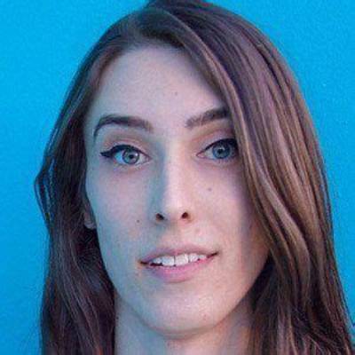 Riley J. Dennis - Age, Family, Bio