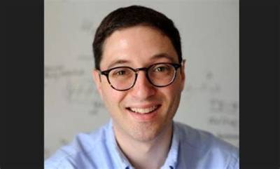 Robert Akerlof Height, Weight, Net Worth, Age, Birthday, Wikipedia, Who, Instagram, Biography