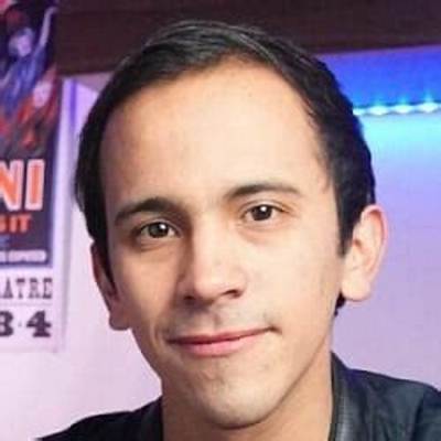 Roberto Palomares - Age, Family, Bio