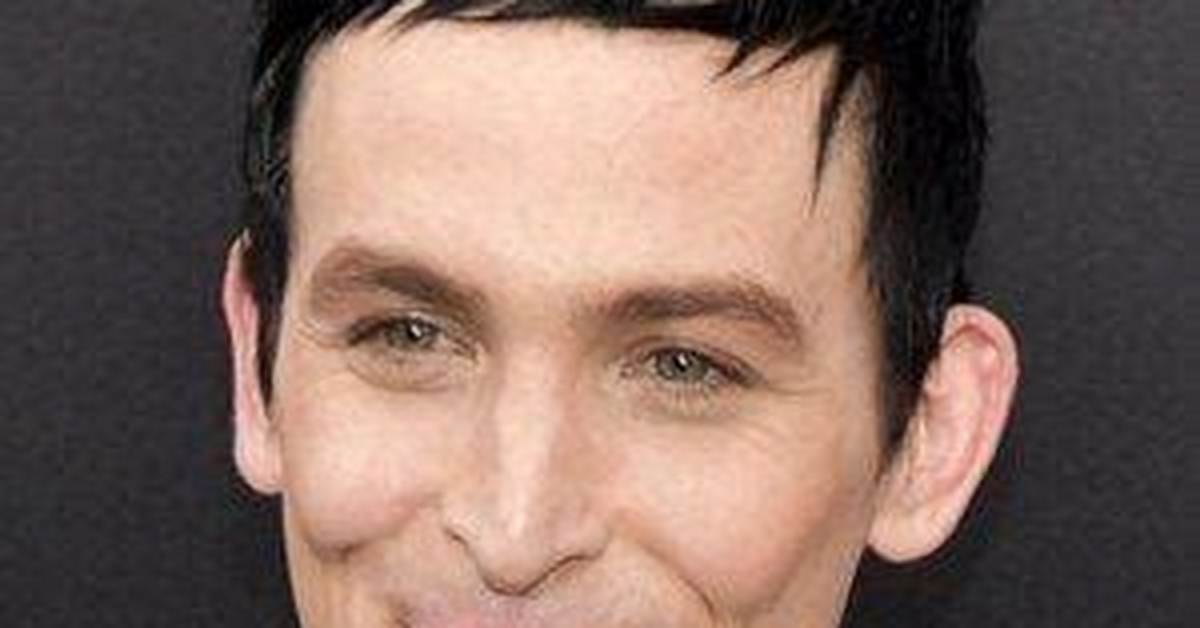 Robin Lord Taylor - Age, Family, Bio