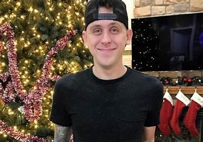 Roman Atwood Bio (Wiki)