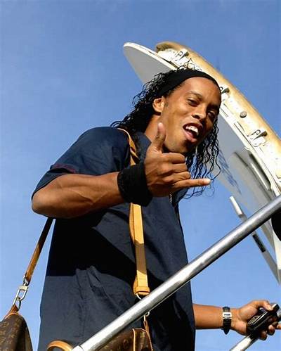 Ronaldinho Set to Promote Cricket in India; Big Boost for Nri Festival and Sports Mahotsav