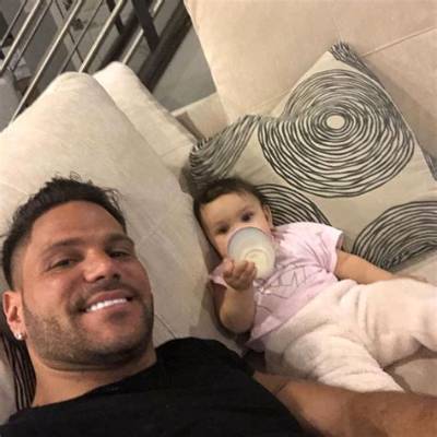 Ronnie Ortiz-Magro Reunited with Daughter