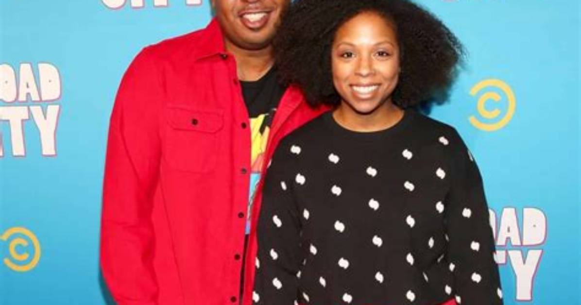 Roy Wood Jr. Is Not Married to Wife. Dating Girlfriend: Salone Monet. Kids.