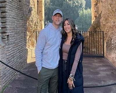 Ryan Fry Wife Jessica Szabo Works in the Sports Industry and Represents Curling Athletes