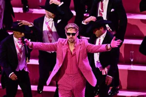 Ryan Gosling Organized Ken Dancers to Surprise Greta Gerwig for Her Birthday
