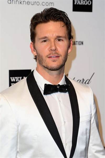 Ryan Kwanten Net Worth - Wiki, Age, Weight and Height, Relationships, Family, and More
