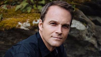 Ryan Mckinny Wikipedia and Age: How Old Is the American Bass-Baritone?