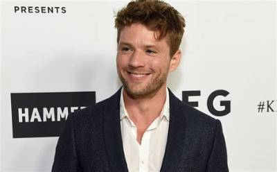 Ryan Phillippe Height, Weight, Net Worth, Age, Birthday, Wikipedia, Who, Instagram, Biography