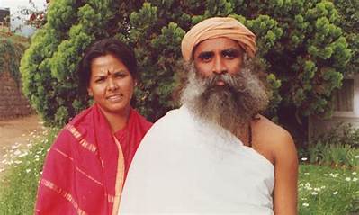 Sadhguru - Age, Family, Bio